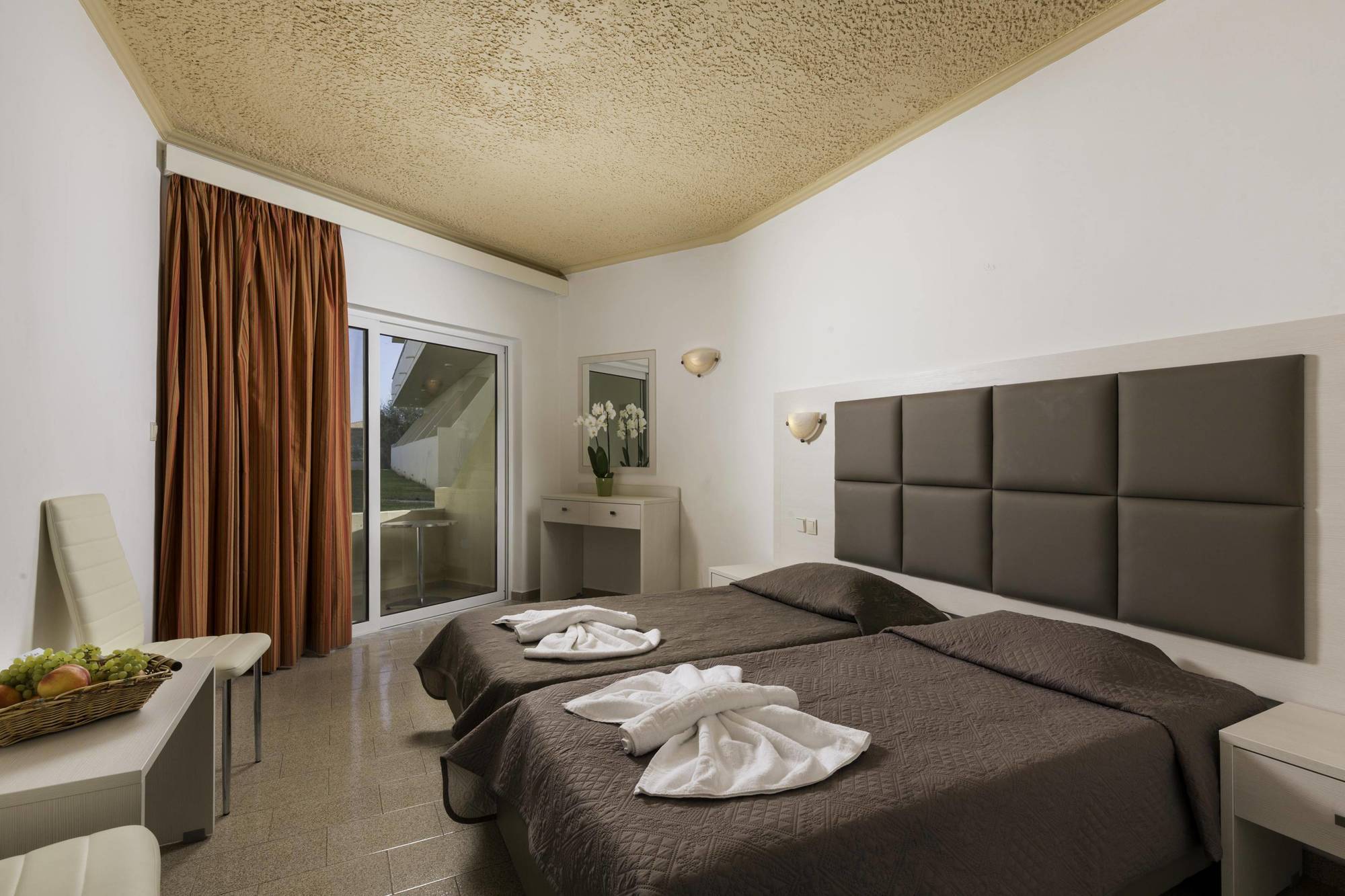 Relax Hotel Kolymbia Esterno foto